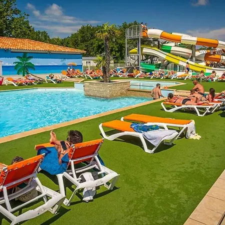 4 étoiles - Parc Aquatique - Eei0fi Camping *