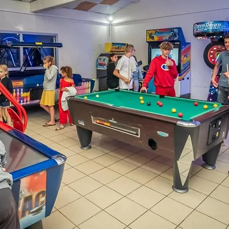 Campingplads Zecamping 4 Etoiles - Parc Aquatique - Mh Tv Clim Plancha - Club Enfant 4*